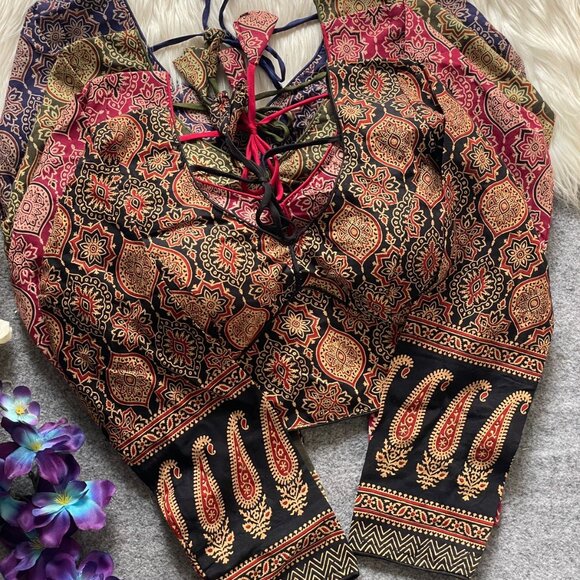 Blouse - Picture 10 of 10